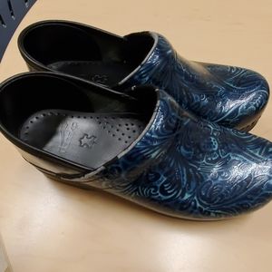 Dansko Nursing Shoes